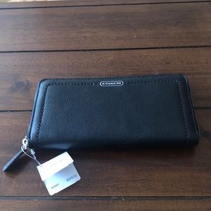 NWT Coach Wallet